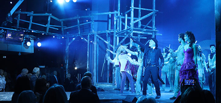 Premiere "Schuh des Manitu" im Deutschen Theater am 14.10.2021 (©Fptp:  Martin Schmitz)